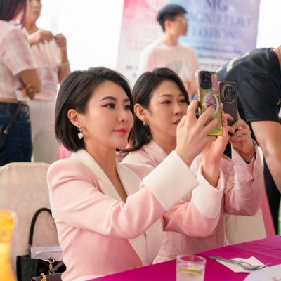 Pinkpower9.55.44 Am 2